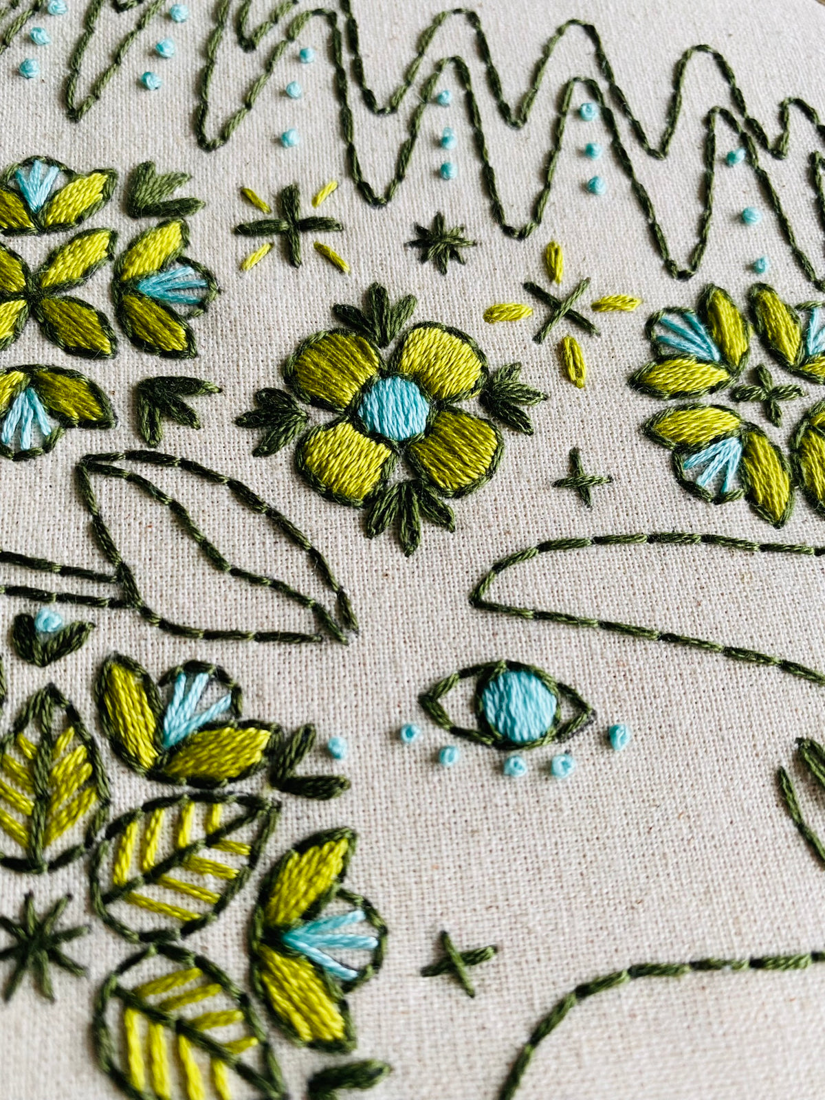 Folk Moose Embroidery PDF Download - English and French