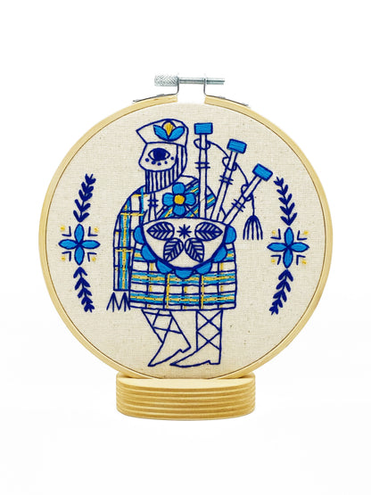 Bagpiper Complete Embroidery Kit
