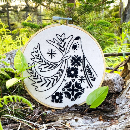 Folk Caribou Embroidery PDF Download - English and French