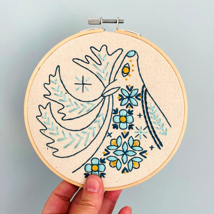Folk Caribou Embroidery PDF Download - English and French